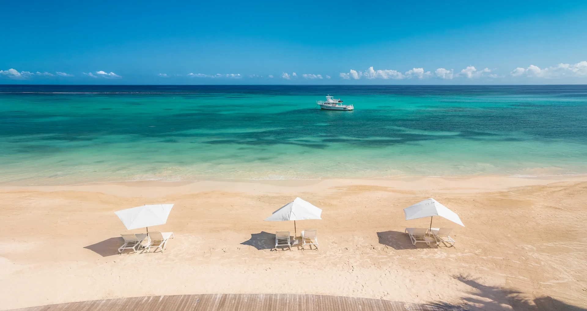 sandals-club-vs-butler-vs-luxury-levels-2026.jpg