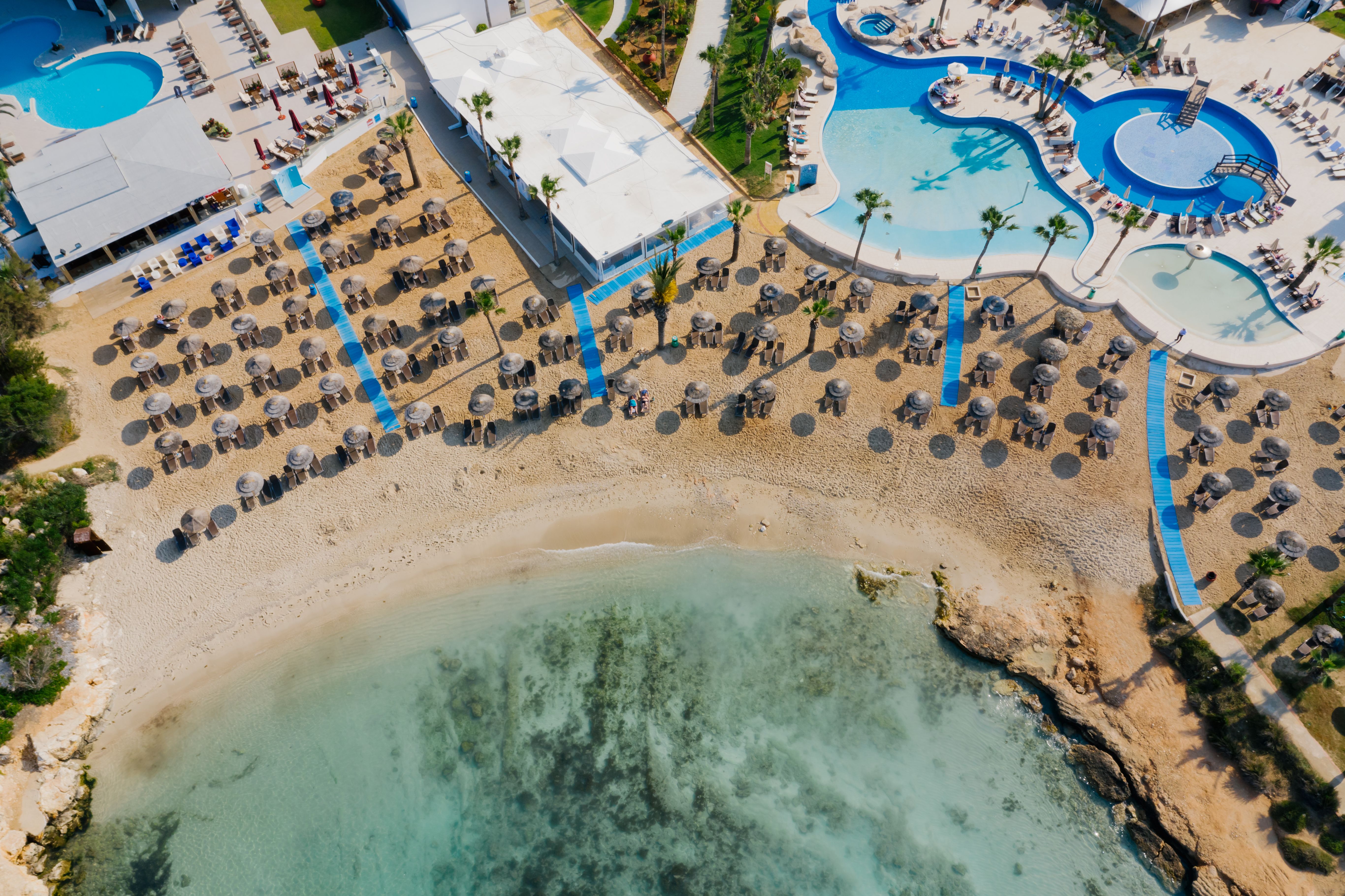 Airport transfer logistics for Caribbean resort arrivals