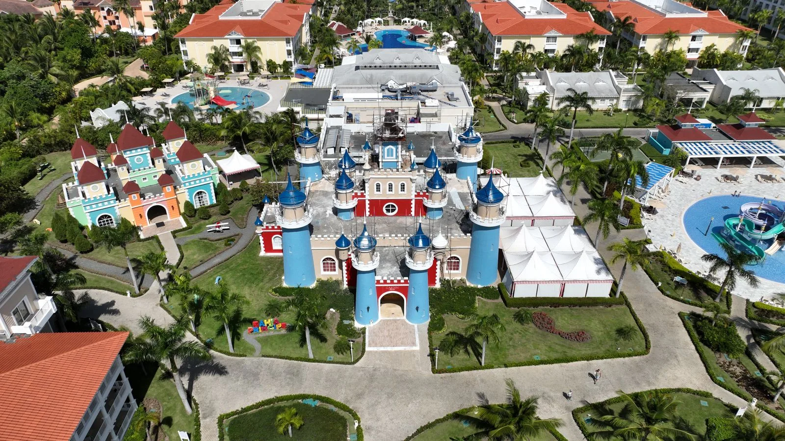 First-time travelers arriving at a beachfront resort.