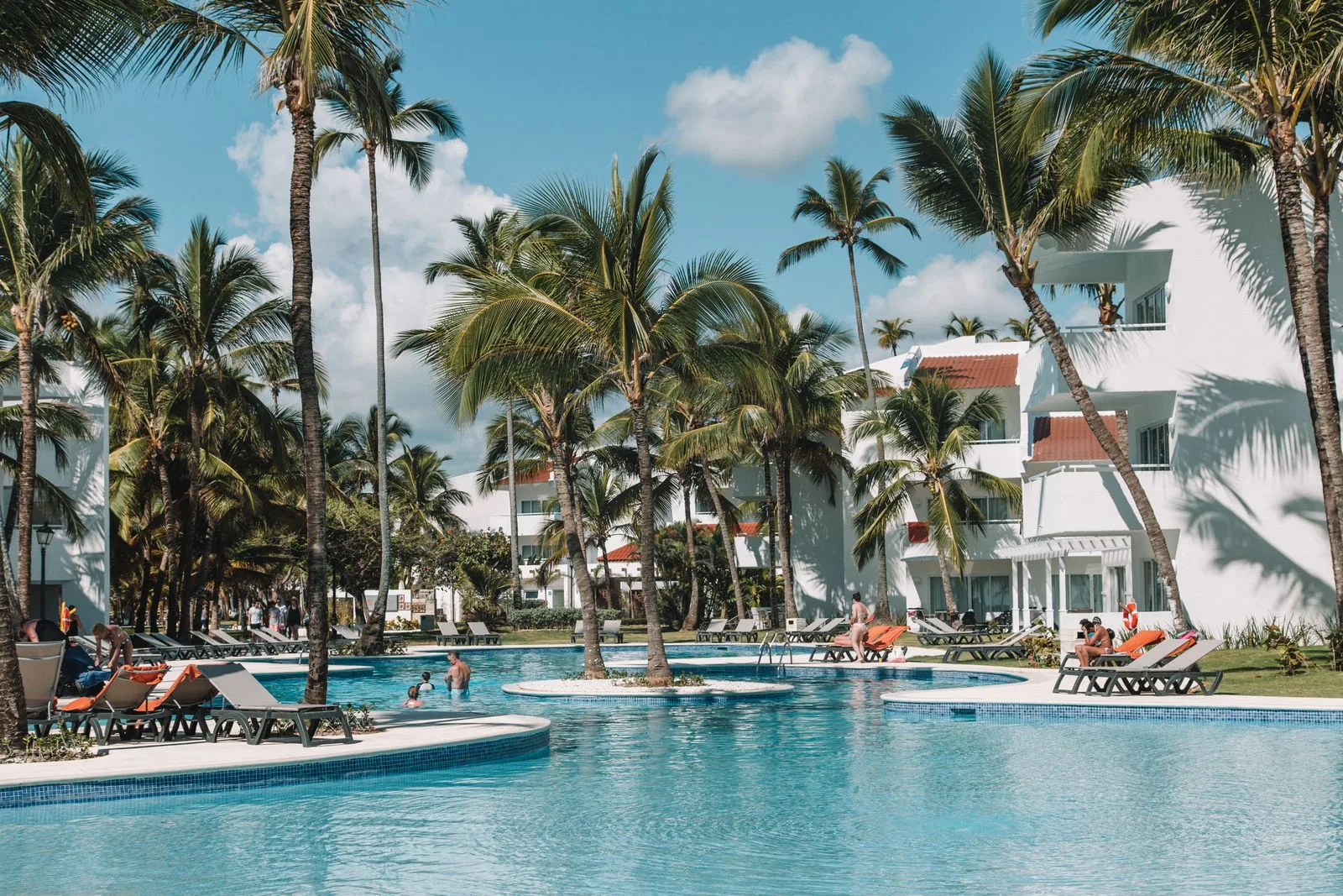 pexels punta cana pool palms 2646070