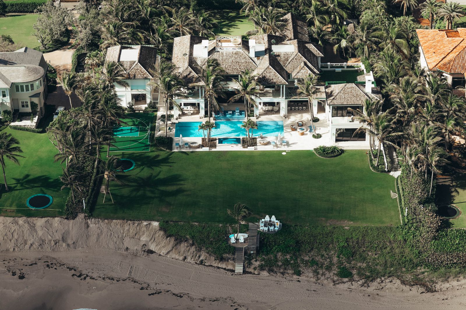 pexels resort aerial 4628191